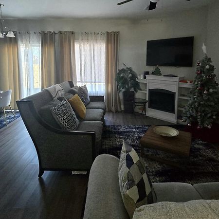 Gorgeous 3 Bedroom Home With Cable Tv In All Rooms & Free Wi-Fi Concord Kültér fotó