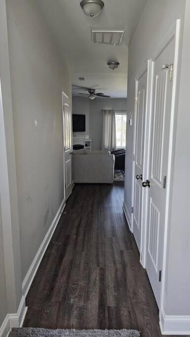 Gorgeous 3 Bedroom Home With Cable Tv In All Rooms & Free Wi-Fi Concord Kültér fotó
