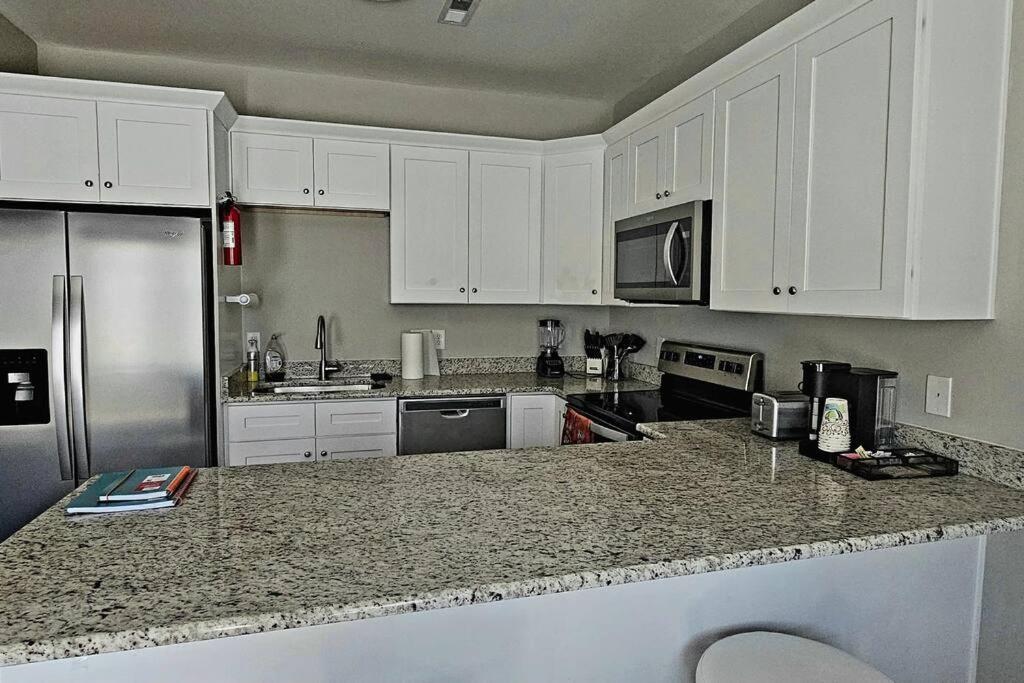 Gorgeous 3 Bedroom Home With Cable Tv In All Rooms & Free Wi-Fi Concord Kültér fotó