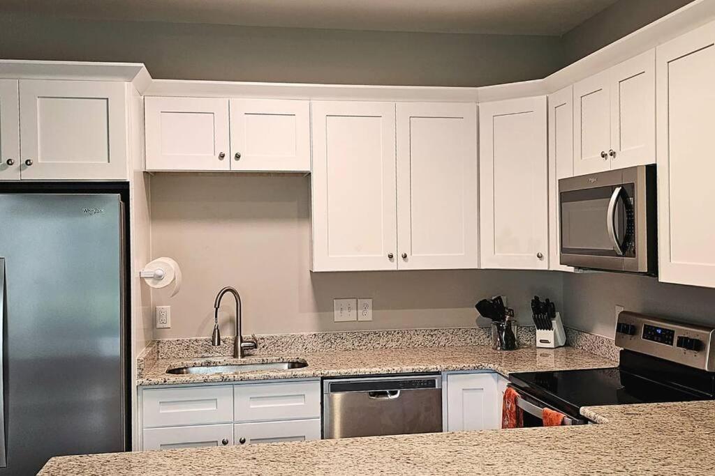 Gorgeous 3 Bedroom Home With Cable Tv In All Rooms & Free Wi-Fi Concord Kültér fotó